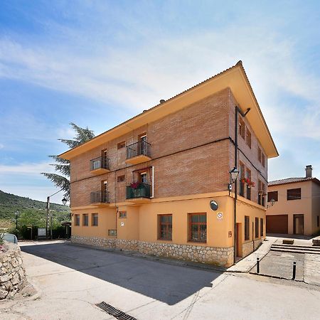 Albergue Sierra De Arbe Naval Exteriér fotografie